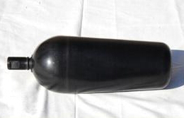 蓄能器如何充氮?dú)?/></p><p>　　網(wǎng)友提問(wèn)：為什么不能給蓄能器充氮?dú)饽?，這是怎么了?</p><p>　　朝日答復(fù)：您好，在給蓄能器充氮?dú)馇?，先要?duì)蓄能器進(jìn)行全面檢查，在充的時(shí)候，一定要用充氣工具，使用時(shí)要慢慢進(jìn)行，防止膠囊受到破壞。你不能充氮?dú)獾脑挘瑧?yīng)該是上面的某個(gè)步驟錯(cuò)了，如果不是的話，那就是蓄能器或者充氣工具出現(xiàn)問(wèn)題了。</p></div>
          <div   id=