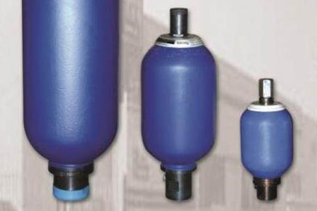 蓄能器為什么不能水平安裝？理由很簡單！