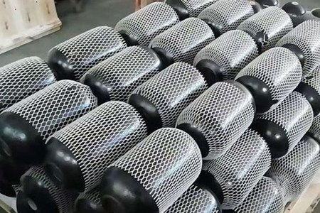 用什么方法來檢查不銹鋼囊式蓄能器膨脹壓力？